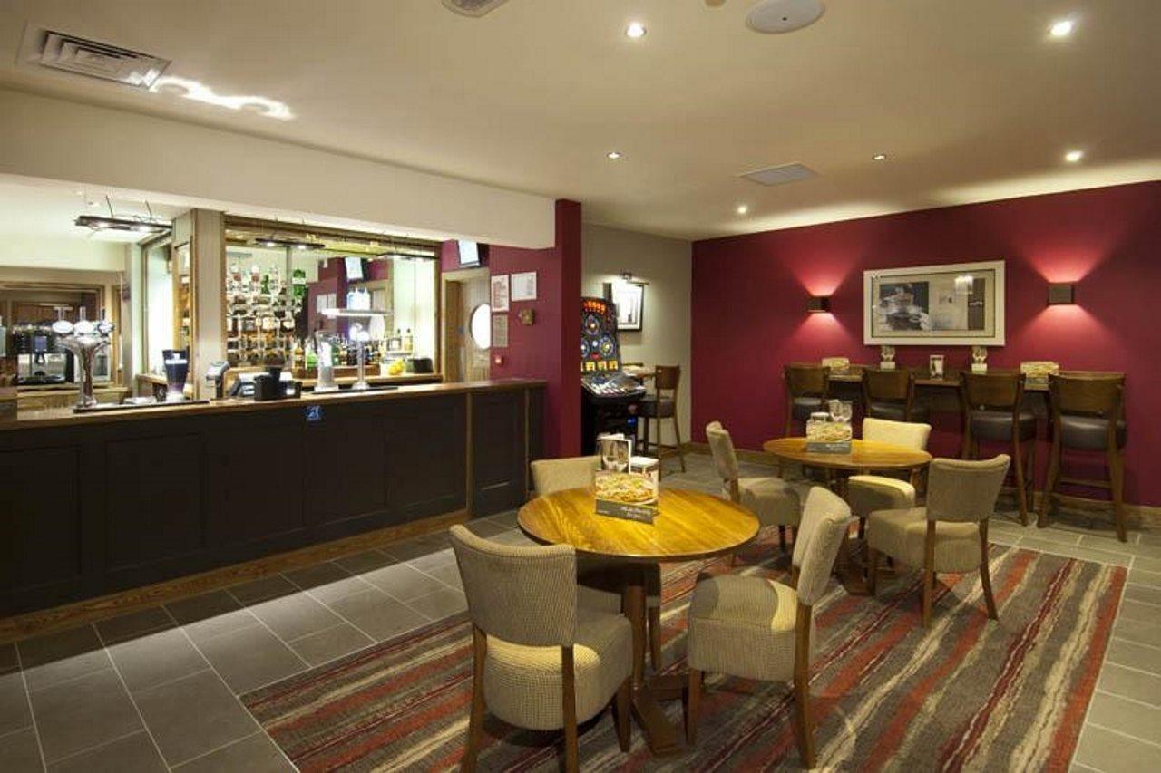 Premier Inn Liverpool City Exterior foto