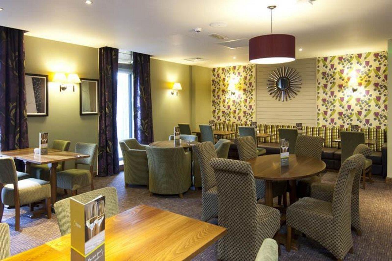 Premier Inn Liverpool City Exterior foto